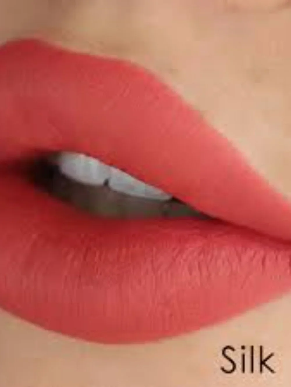 Bodyography - Fabric Texture Lipstick in Silk (Coral Peach)